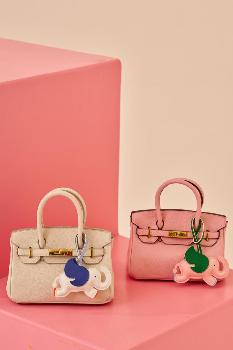 Amo Collection