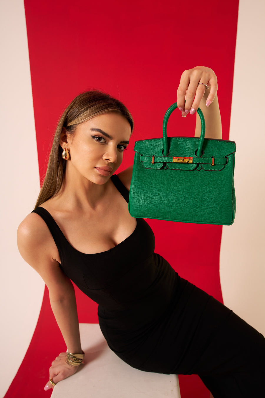 Amo Collection